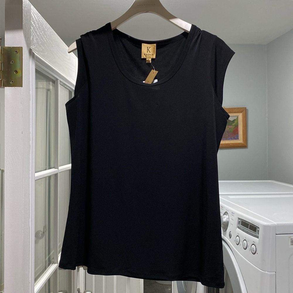 Kasper Woman’s Black Top Blouse Brand New with tag Large Medium